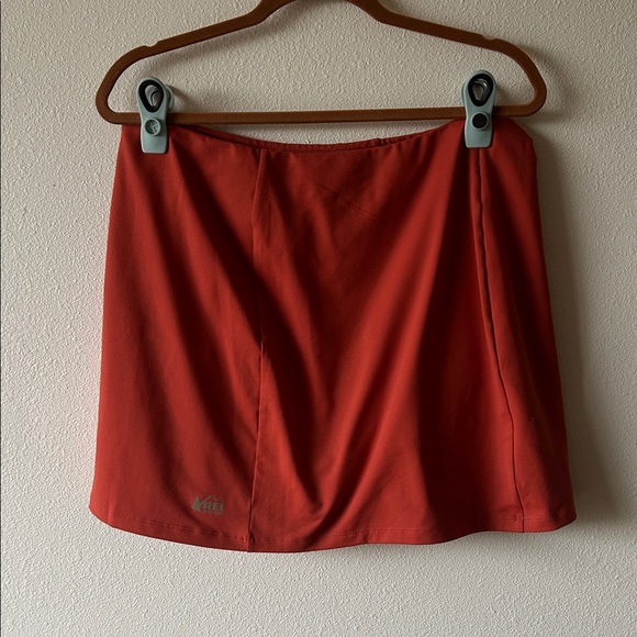 REI women’s active pursuit skirt - Picture 3 of 5
